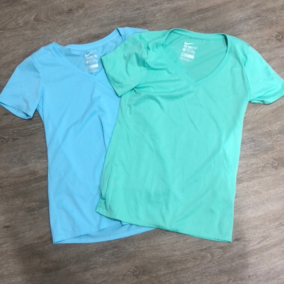 the nike tee athletic cut women's